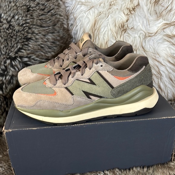 New Balance 5740 Men’s 7.5 Mushroom mix - Picture 7 of 11